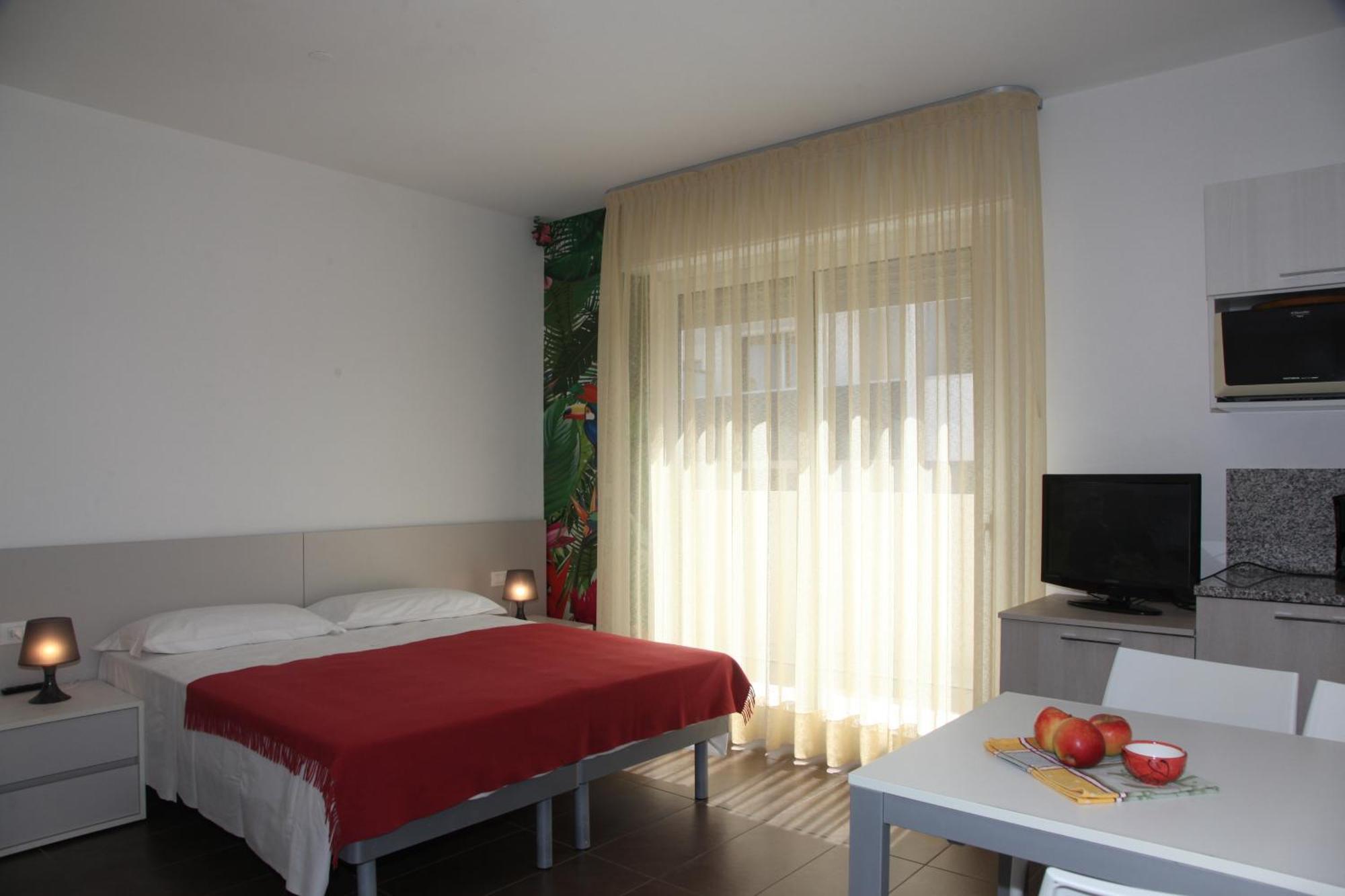 Hotel Luciana Bibione Exterior photo